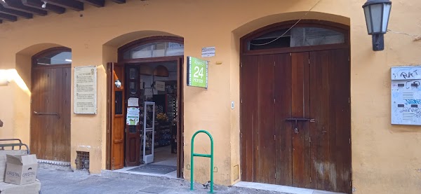 Carulla Express Calle Roman