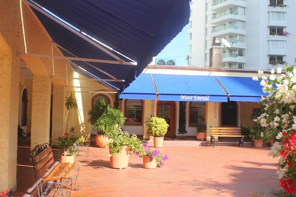 Centro Comercial Pierino Gallo