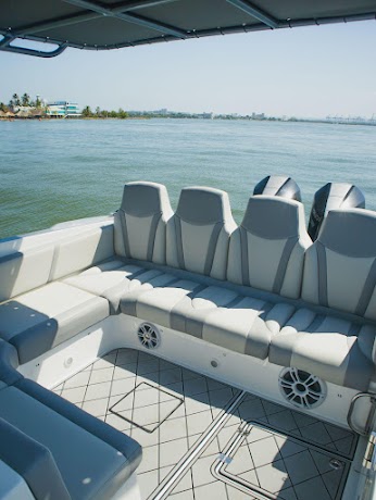 Yates Cartagena | Alquiler De Botes Y Yates En Cartagena | Paradizz Yachts · Cartagena de Indias