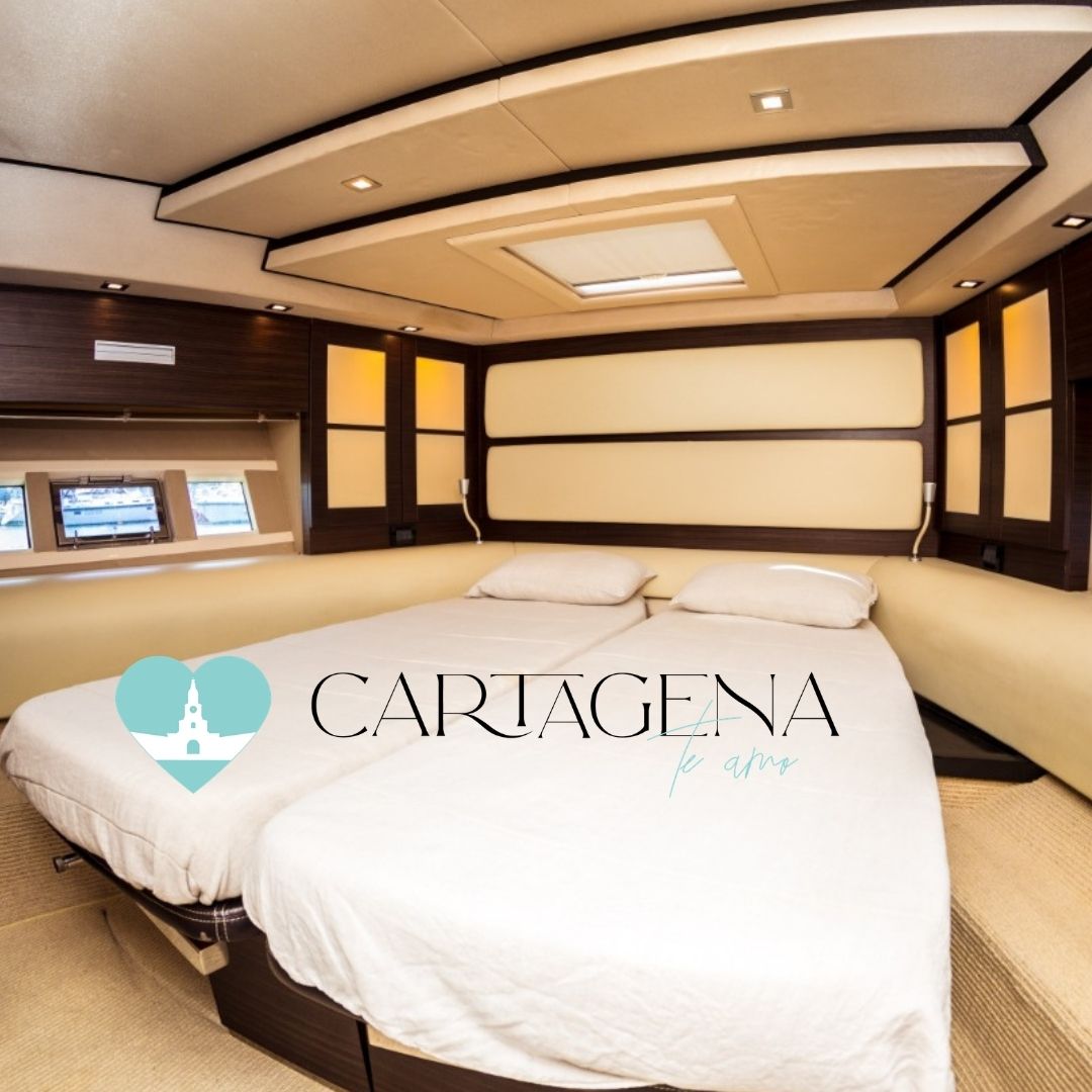 Yate Azimut 62s: Descubre el Lujo en el Mar en Cartagena / Azimut 62s Yacht: Discover Sea Luxury in Cartagena