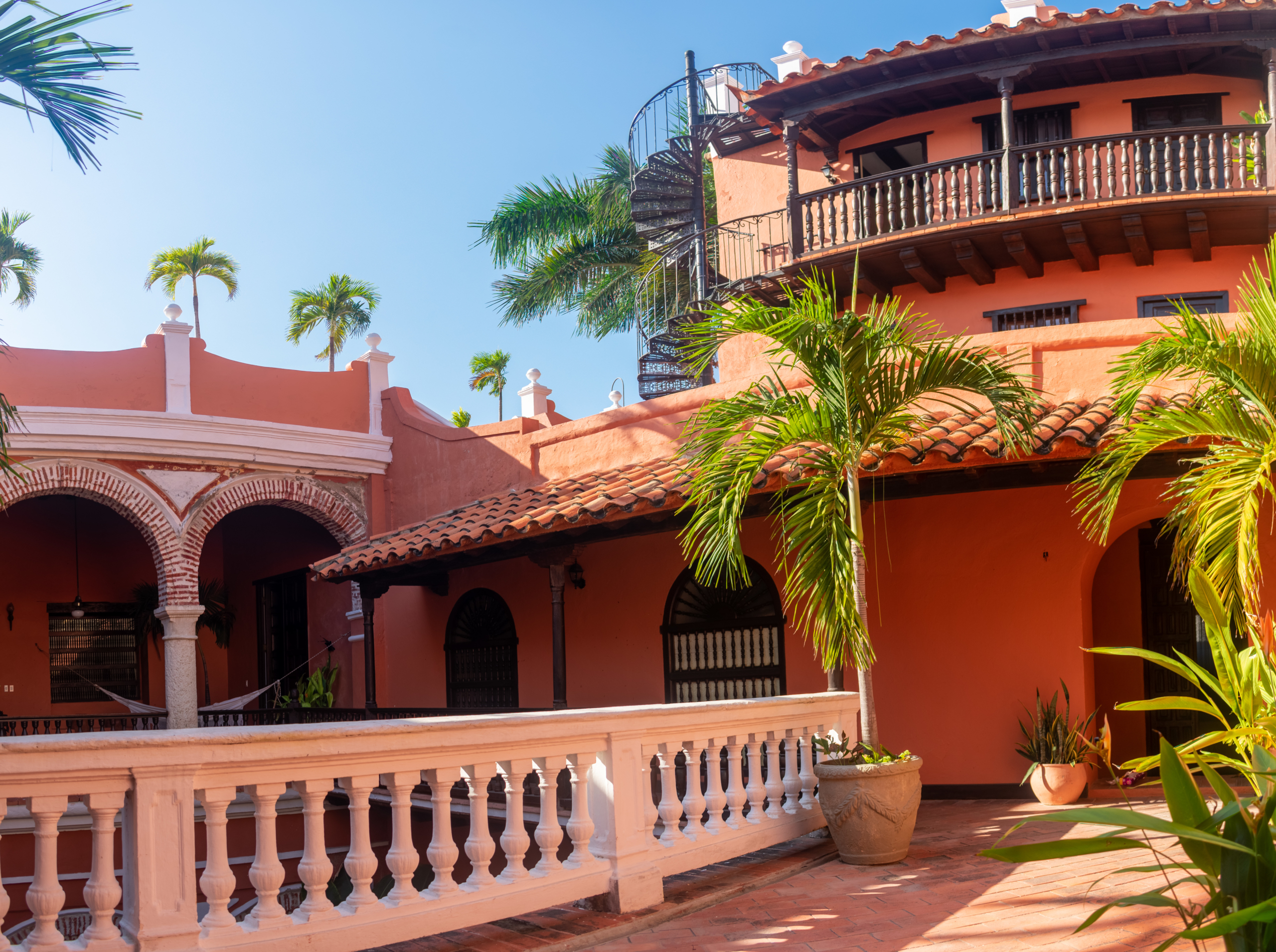Colonial House Cartagena | Lujo y Exclusividad en la Ciudad Amurallada