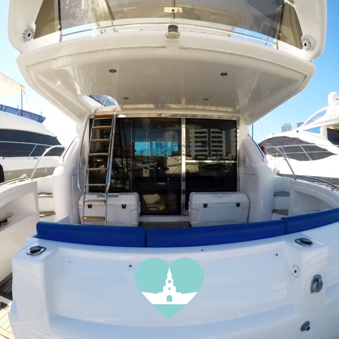 YACHT VIKING 56 Unforgettable Sea Experiences: Discover Luxury in Cartagena /Descubre el Paraíso en el Mar: Cartagena de Lujo te Espera