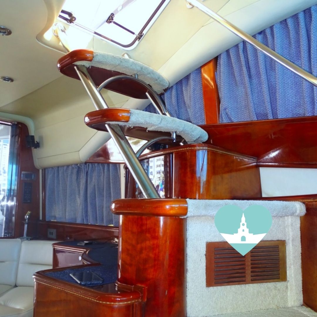 YACHT VIKING 56 Unforgettable Sea Experiences: Discover Luxury in Cartagena /Descubre el Paraíso en el Mar: Cartagena de Lujo te Espera