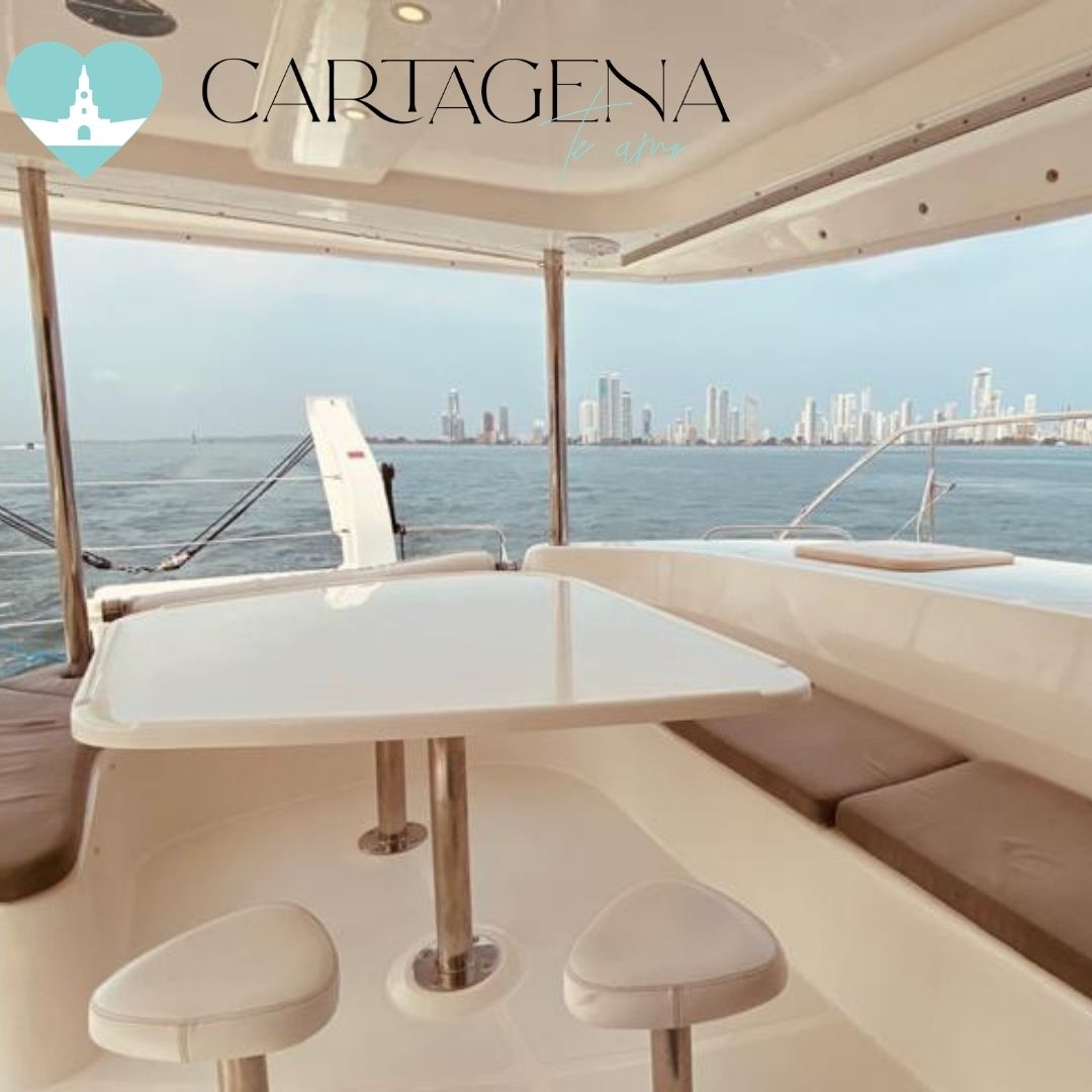 Explora Cholón, Barú y las Islas del Rosario en un Catamarán 47 FT Exclusivo en Cartagena /Luxury Catamaran Charter: Your Gateway to Ultimate Relaxation and Fun