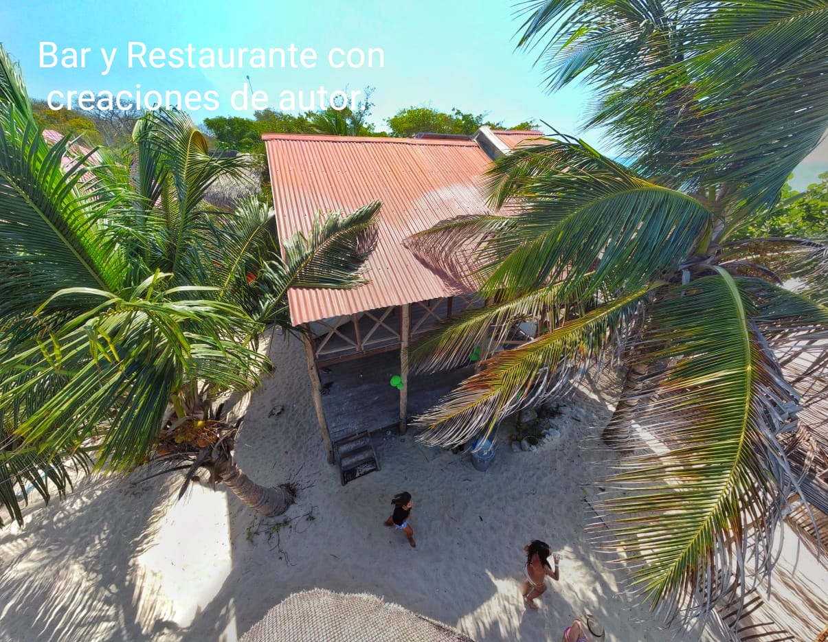 Vive la Experiencia Única de Mambo Beach Club Barú en Cartagena -Plan Basico / Experience the Unique Adventure of Mambo Beach Club Barú in Cartagena – Basic Plan