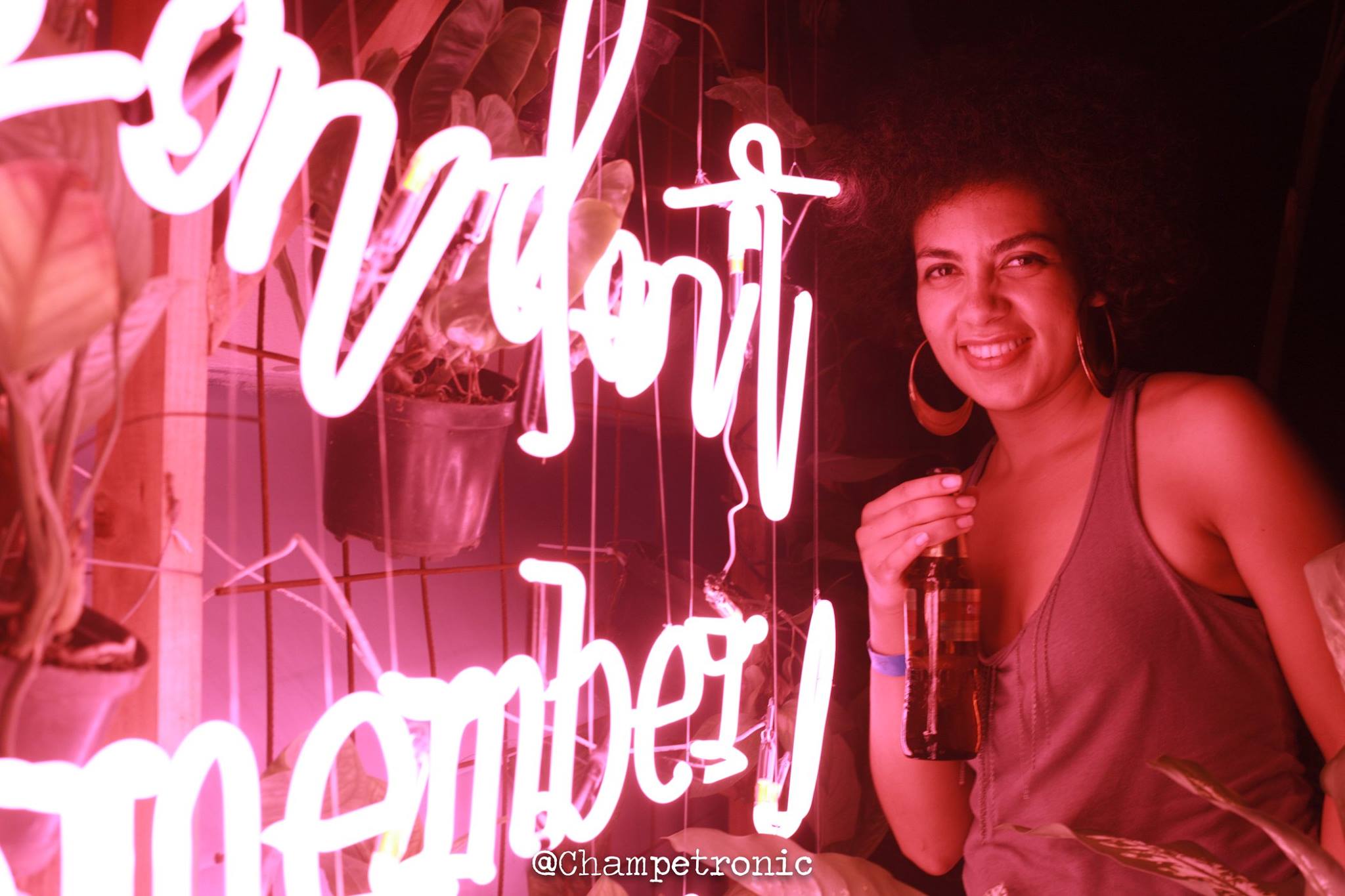 Pub Crawl Caribeño en Cartagena: Descubre la Mejor Vida Nocturna con Nosotros / Discover Cartagena’s Nightlife with Our Caribbean Pub Crawl