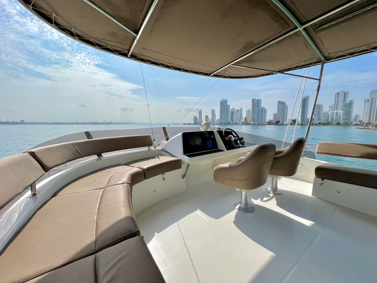 Alquila un Catamarán Leopard 47ft en Cartagena para tus Vacaciones / Rent a Leopard 47ft Catamaran in Cartagena for Your Vacation