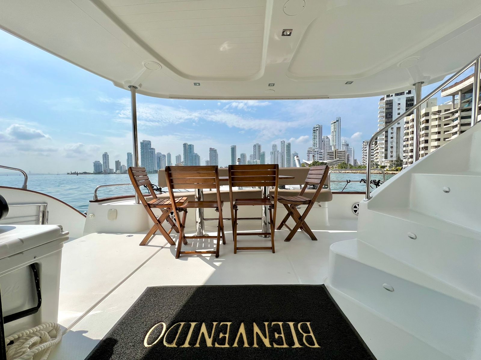 Alquila un Catamarán Leopard 47ft en Cartagena para tus Vacaciones / Rent a Leopard 47ft Catamaran in Cartagena for Your Vacation