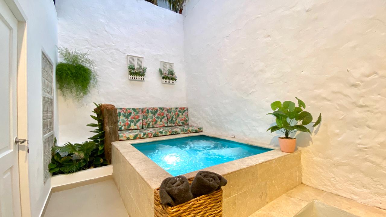 Casa Laurel