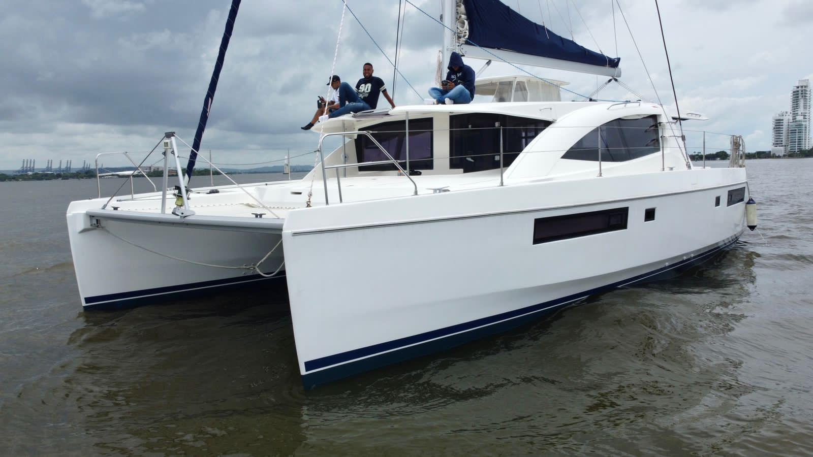 Catamarán Charter Party 2 | Alquiler Privado en Cartagena VIP