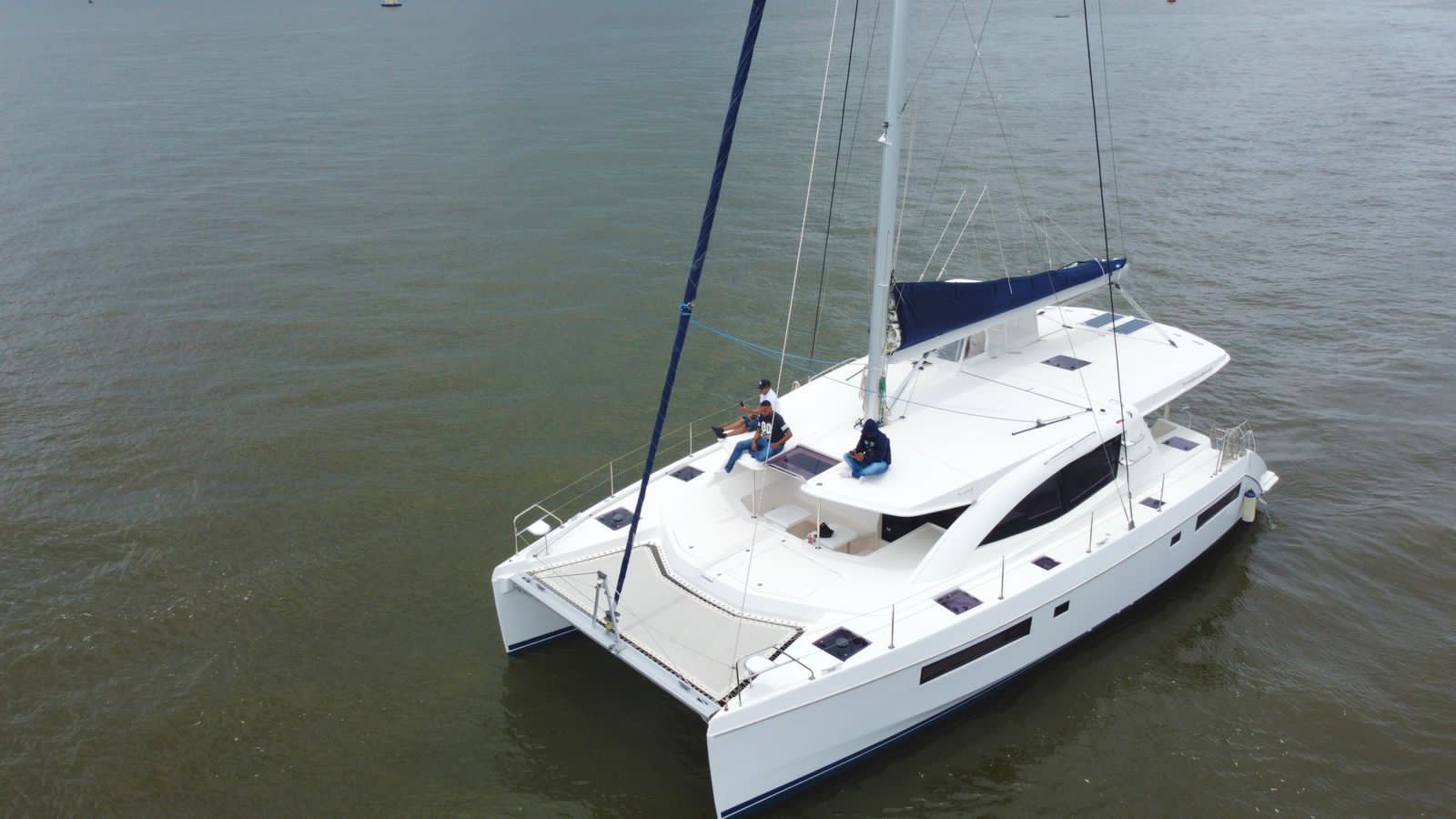 Catamarán Charter Party 2 | Alquiler Privado en Cartagena VIP