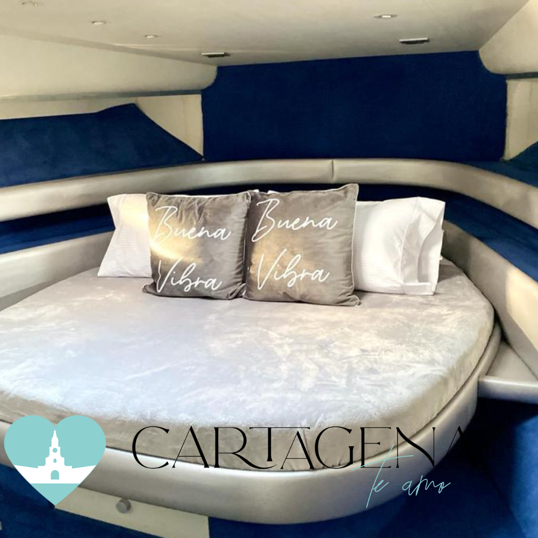 Luxury Yacht Rental: Full-Day Experience to Rosario Islands, Cholon, and Baru.