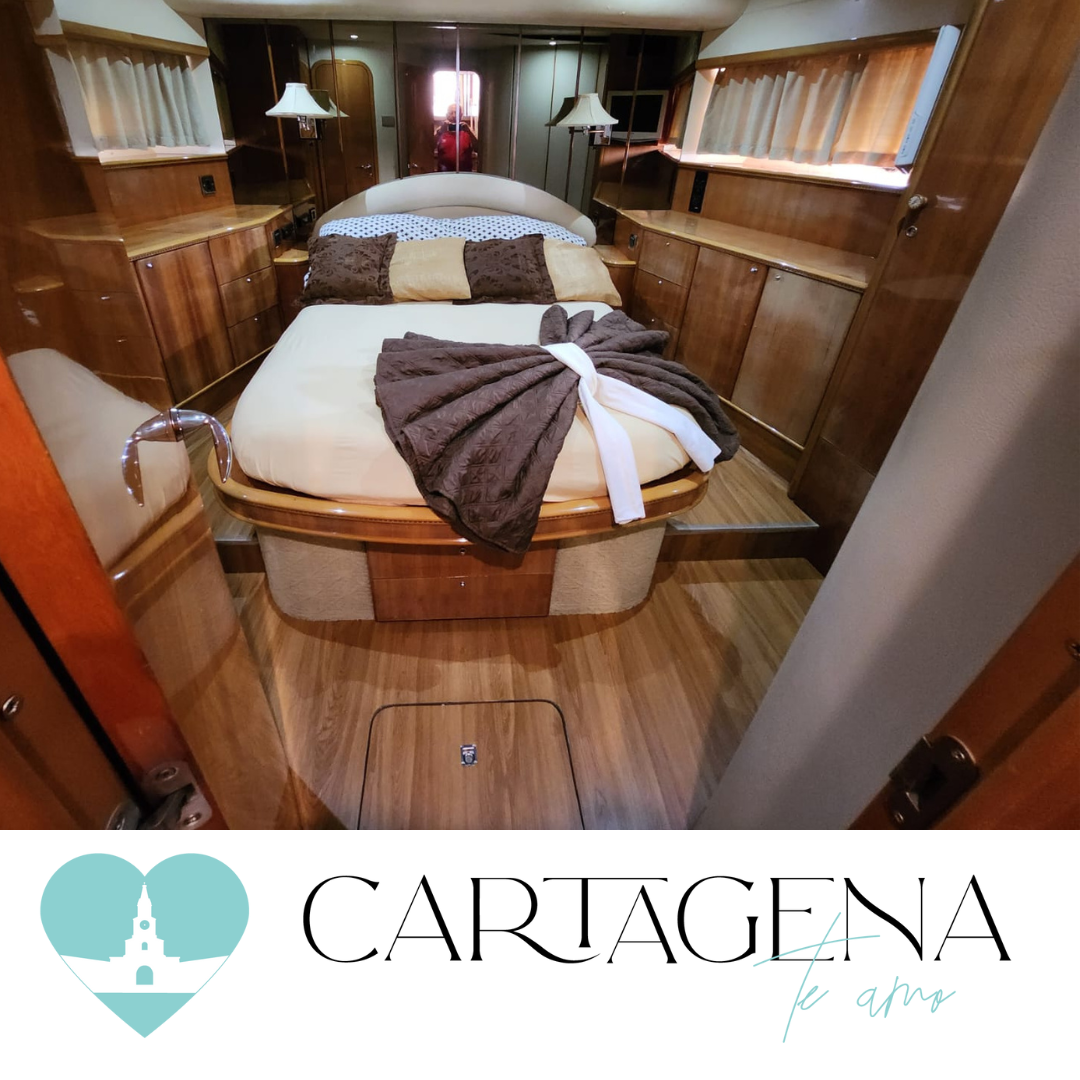 Boat rental in Cartagena: The best nautical experience with our 70-foot boat / La mejor experiencia náutica con nuestro barco de 70 pies.