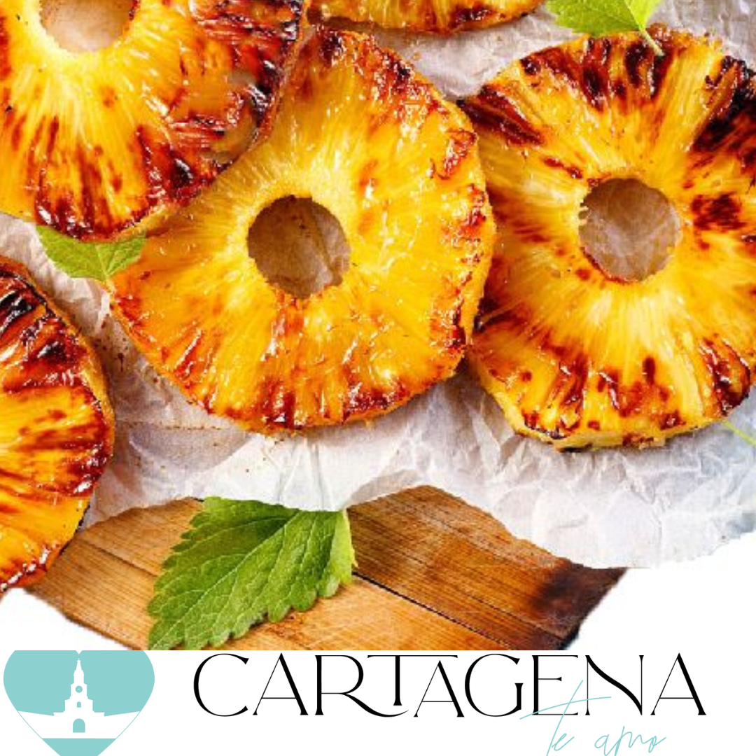 Piña Asada: El Postre Delicioso y Saludable para Tus Eventos en Cartagena/Roasted Pineapple: The Delicious and Healthy Dessert for Your Events in Cartagena