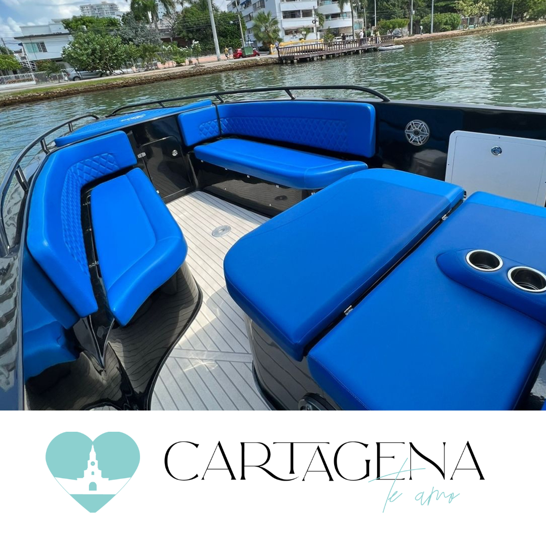 Lancha de lujo de 39 pies: La mejor opción en Cartagena para tu aventura en el mar / Luxury 39-Foot Yacht: The Best Option in Cartagena for Your Adventure at Sea with Comfort and Style