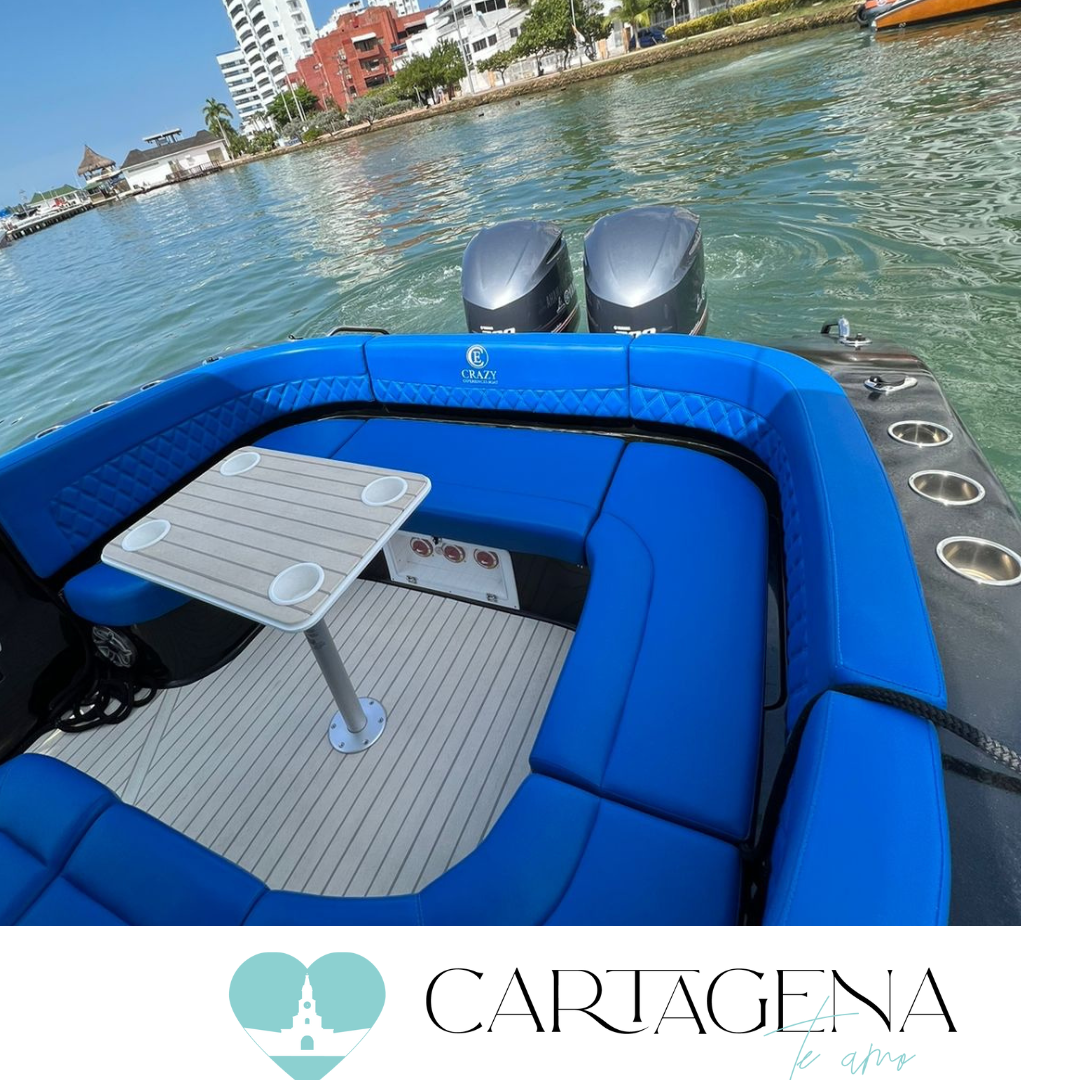 Lancha de lujo de 39 pies: La mejor opción en Cartagena para tu aventura en el mar / Luxury 39-Foot Yacht: The Best Option in Cartagena for Your Adventure at Sea with Comfort and Style