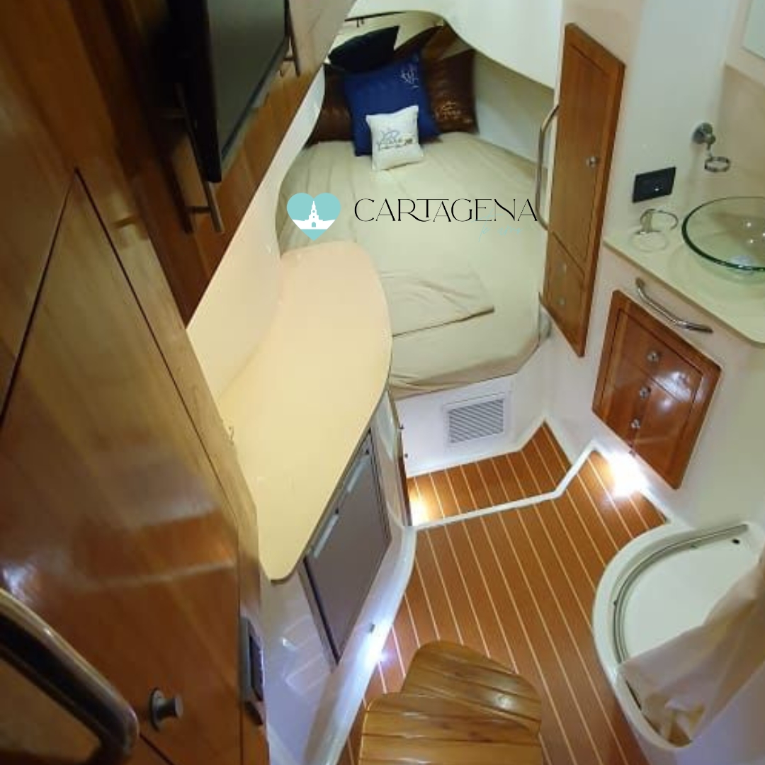 Explora el Paraíso Caribeño en Nuestro Yate de 38 Pies en Cartagena / Explore the Caribbean Paradise on Our 38-Foot Yacht In Cartagena