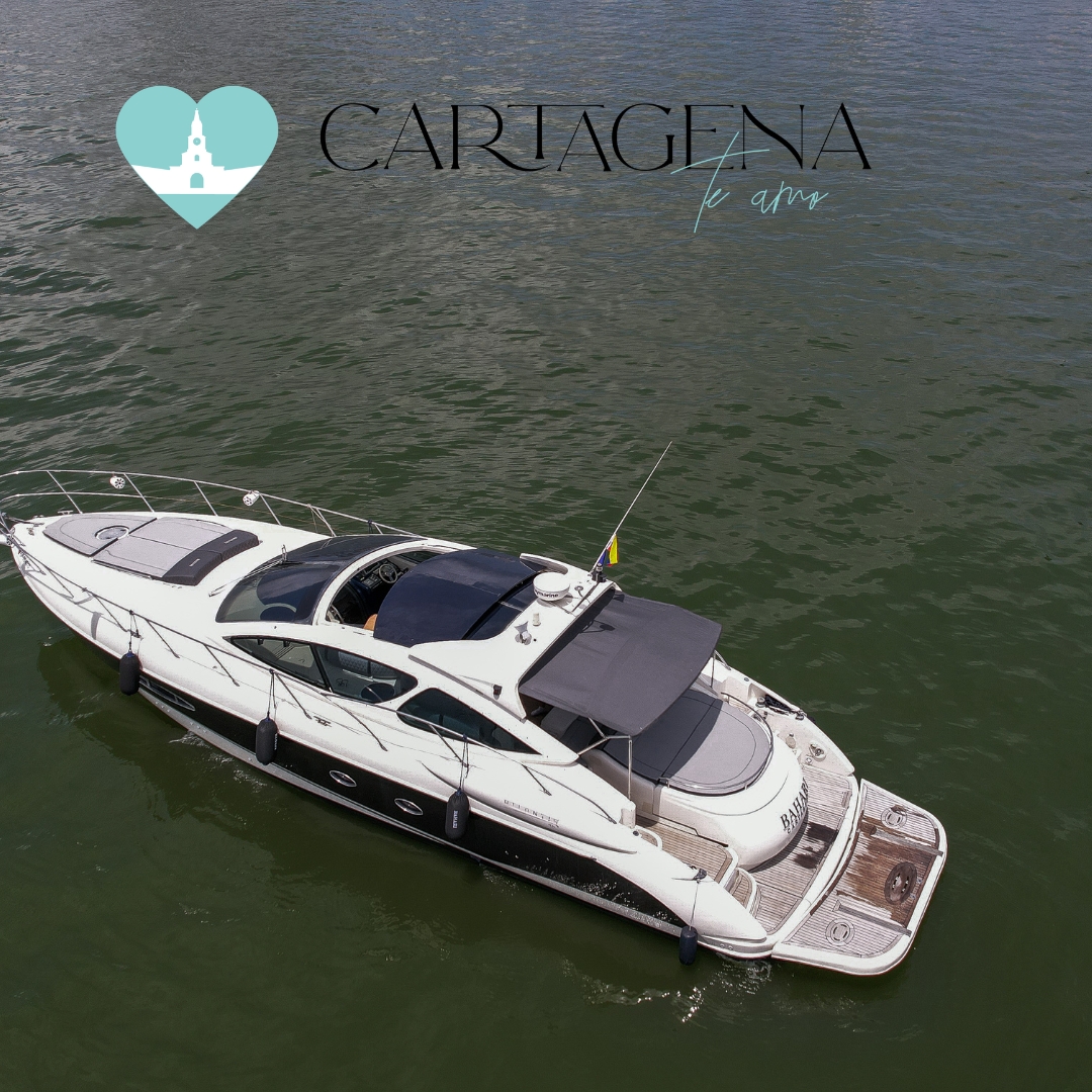 Luxury 55ft Yacht Rental in Cartagena for 18 People / Alquiler de Yates de Lujo 55ft En Cartagena para 18 personas