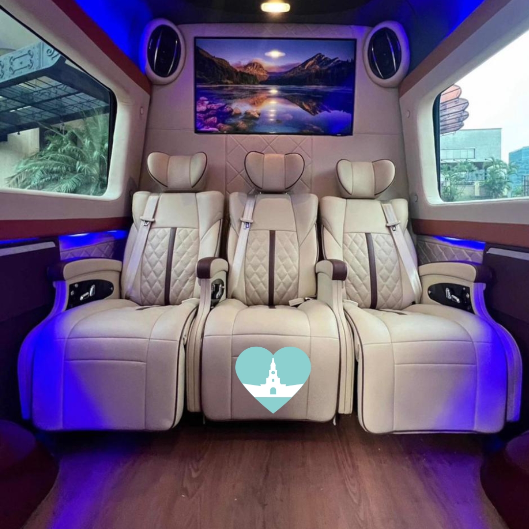 Viaje de Lujo en Mercedes-Benz para 9 Personas en Cartagena / Luxury Journey in a Mercedes-Benz for 9 People in Cartagena