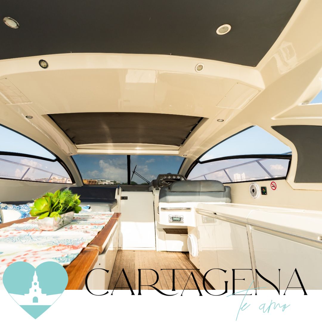 Yate Azimut Atlantis 48 ft: Lujo y Diversión en el Mar de Cartagena / 48 ft Azimut Atlantis Yacht: Luxury and Fun at Sea in Cartagena Colombia