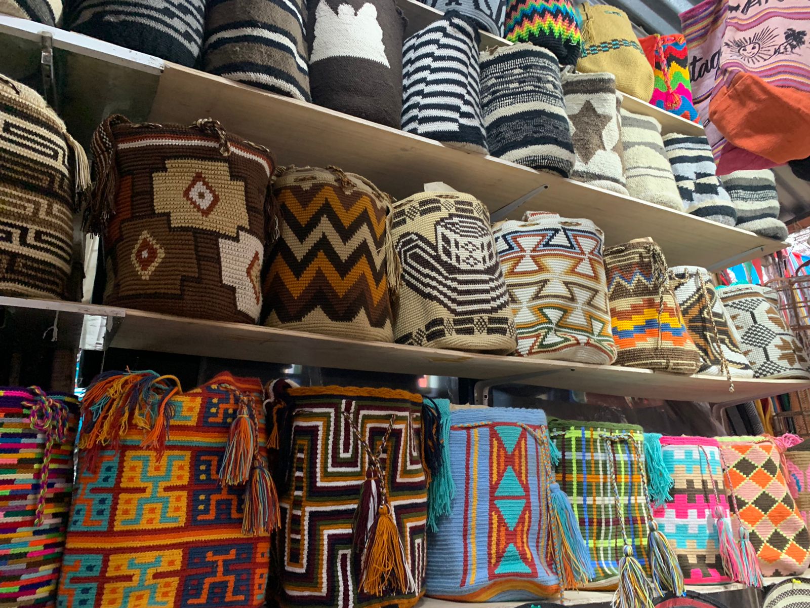 Personalized Backpacks and Handicrafts in Cartagena: Exclusive Gifts for Your Events /Mochilas y Artesanías Personalizadas en Cartagena: Regalos Exclusivos para tus Eventos