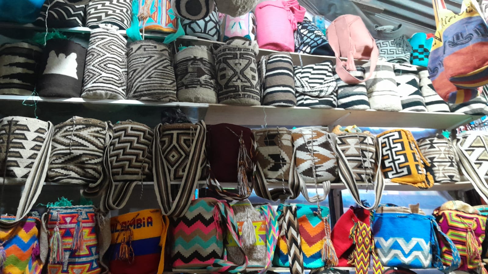 Personalized Backpacks and Handicrafts in Cartagena: Exclusive Gifts for Your Events /Mochilas y Artesanías Personalizadas en Cartagena: Regalos Exclusivos para tus Eventos