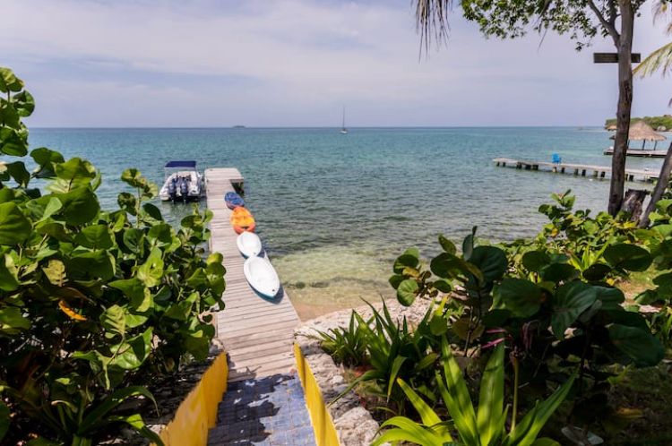 Isla Amor – Experiencia Única en las Islas del Rosario / Isla Amor – Unique Experience in the Rosario Islands