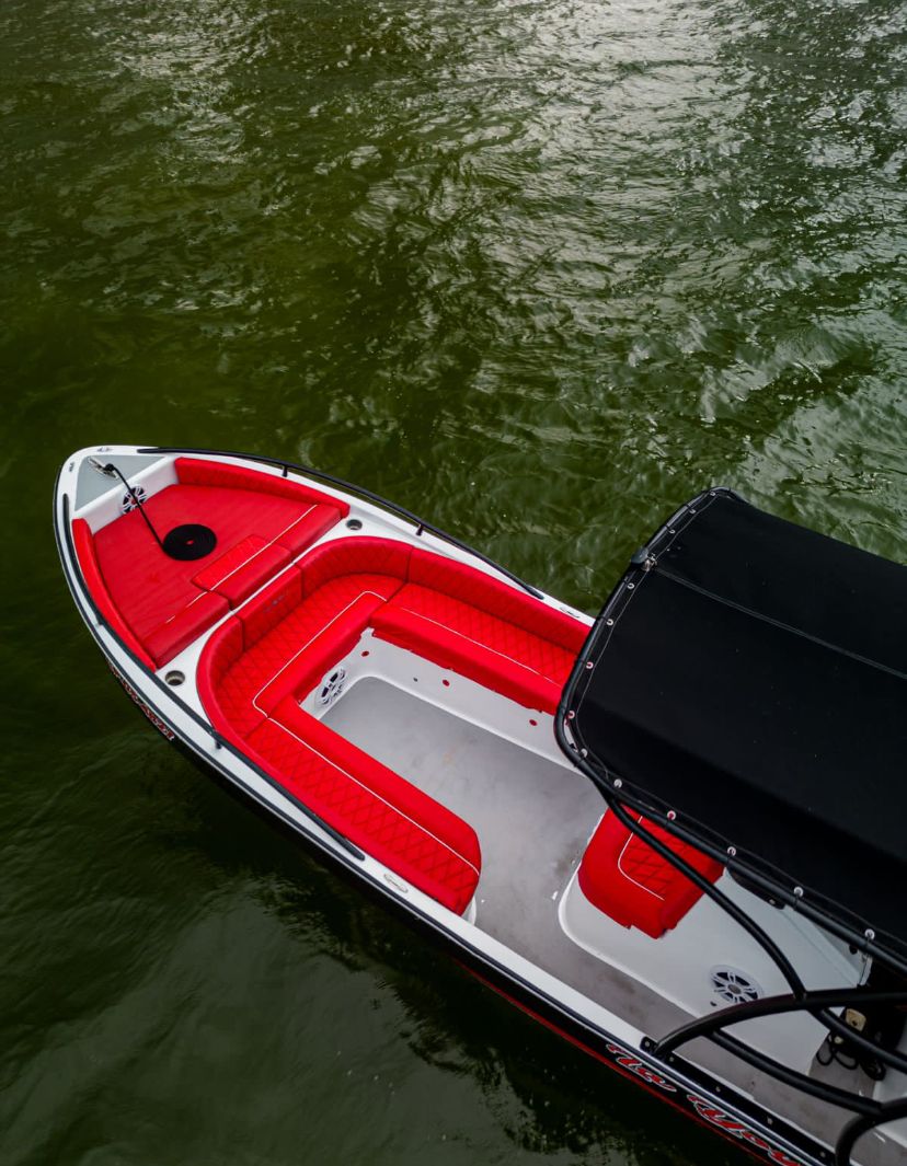 Lancha 27 feet Tu Aventura Económica en Cartagena, Descubre las Islas sin Gastar una Fortuna/ 27-Foot Boat: Your Affordable Adventure in Cartagena, Discover the Islands without Breaking the Bank