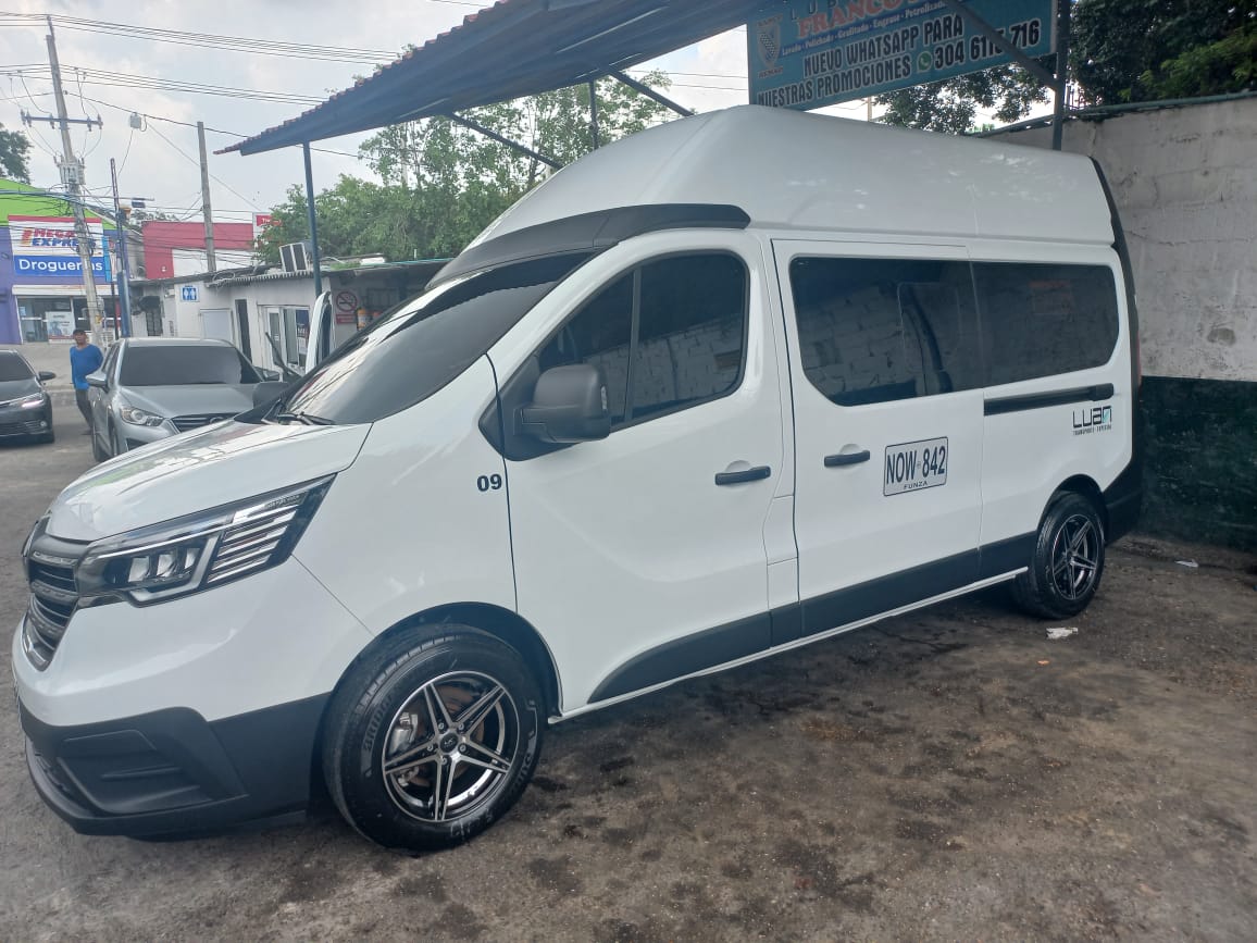 Descubre Cartagena con la Renault Master – Tour Personalizado / Discover Cartagena with the Renault Master – Personalized Tour