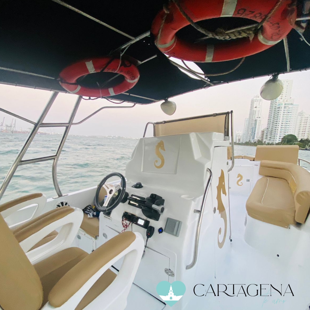 Disfruta del Mar con “Las Babys” – Bote Deportivo 32 Pies en Cartagena / Unforgettable Nautical Adventure in Cartagena
