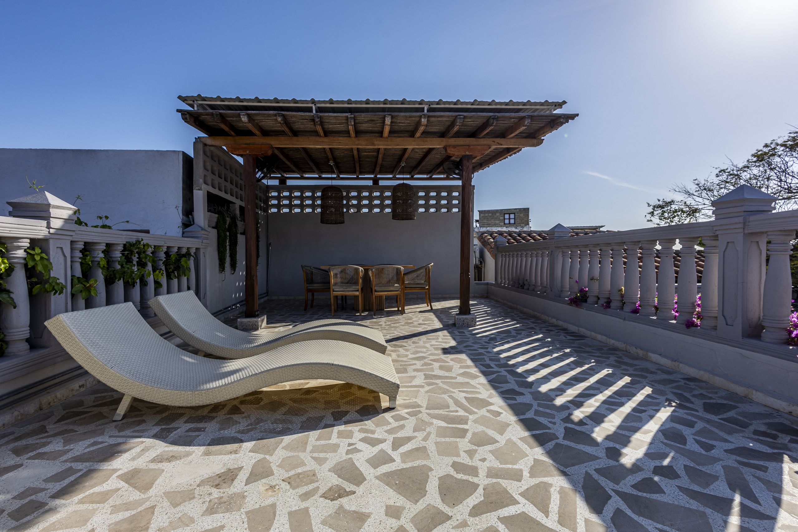 Casa Cascabel By SoHo: Luxury Vacation Rental in Getsemaní / Casa Cascabel By SoHo: Lujo Exclusivo y Atardeceres Mágicos en Getsemaní -Cartagena