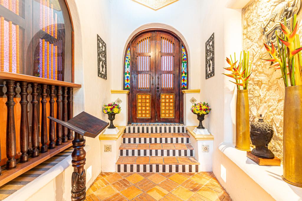 Exquisite Republican-Style Colonial Villa – Cartagena’s Best Kept Secret / Exclusiva Casa Colonial de Estilo Republicano – Joya del Centro Histórico