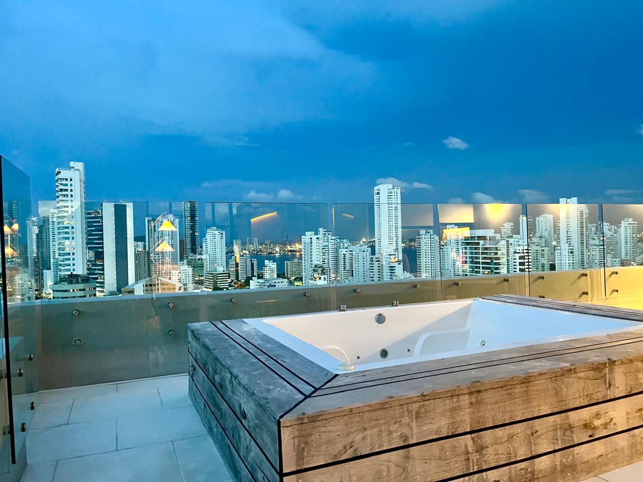 Penthouse En Venta : El Santuario Privado más Exclusivo de El Laguito, Cartagena