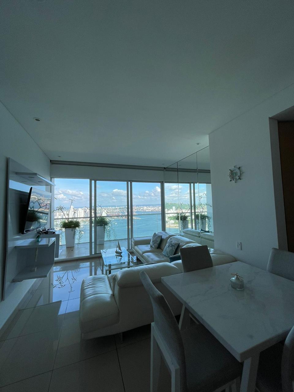 H2 Sky Residence: Strategic $500K+ USD Investment | Luxury 27th Floor Bay-View Apartment in Cartagena